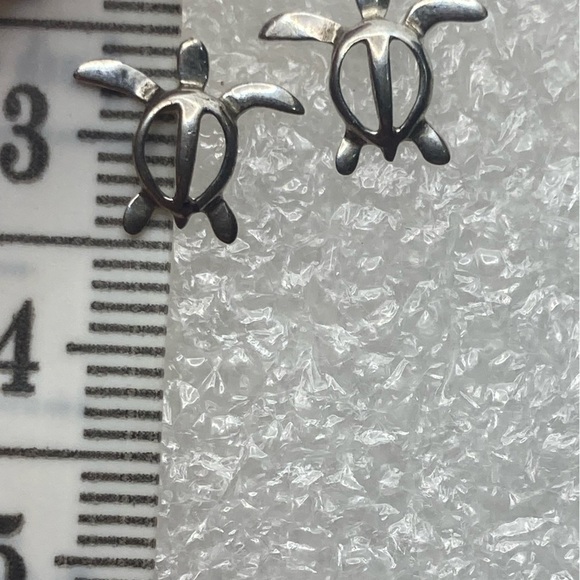 Vtg Sterling Silver Sea Turtle Stud Earrings / 10mm - Picture 5 of 5